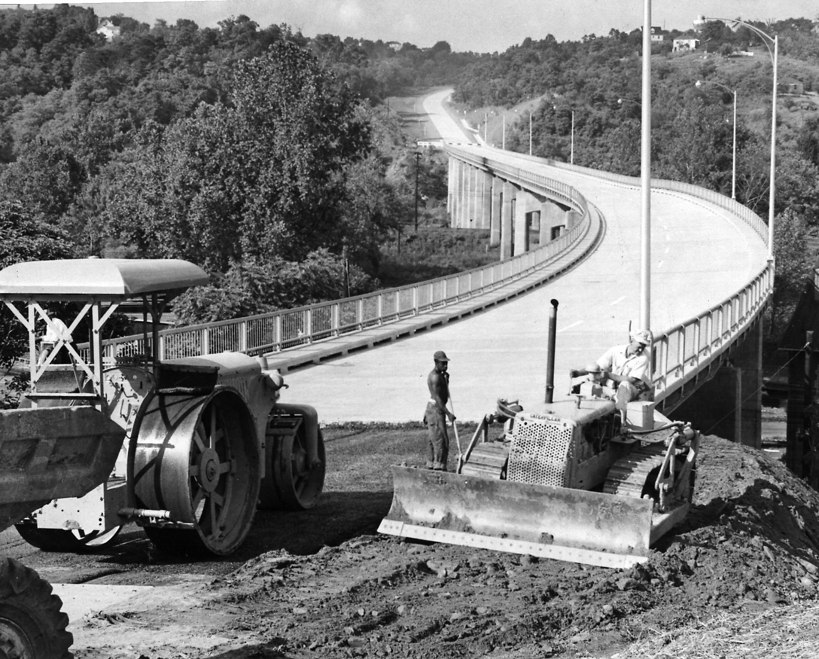 1955-05-23 Carterglassbridge 052355.jpg